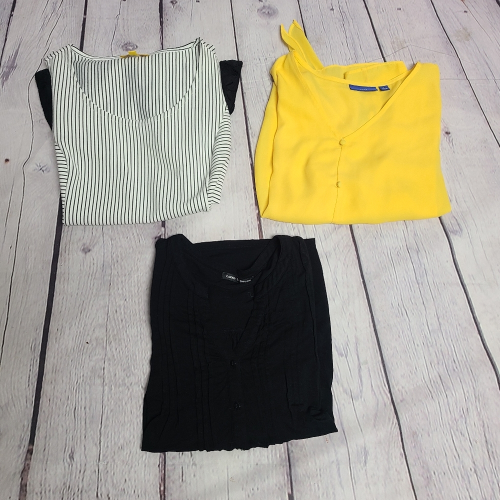 Size large tops. Cable and Guage, Liz Lang, APT 9  073